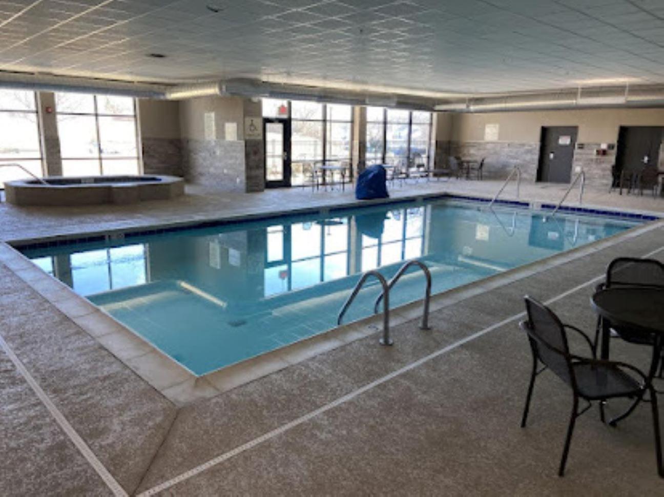 Hotel Lotus Kansas City Merriam Kültér fotó